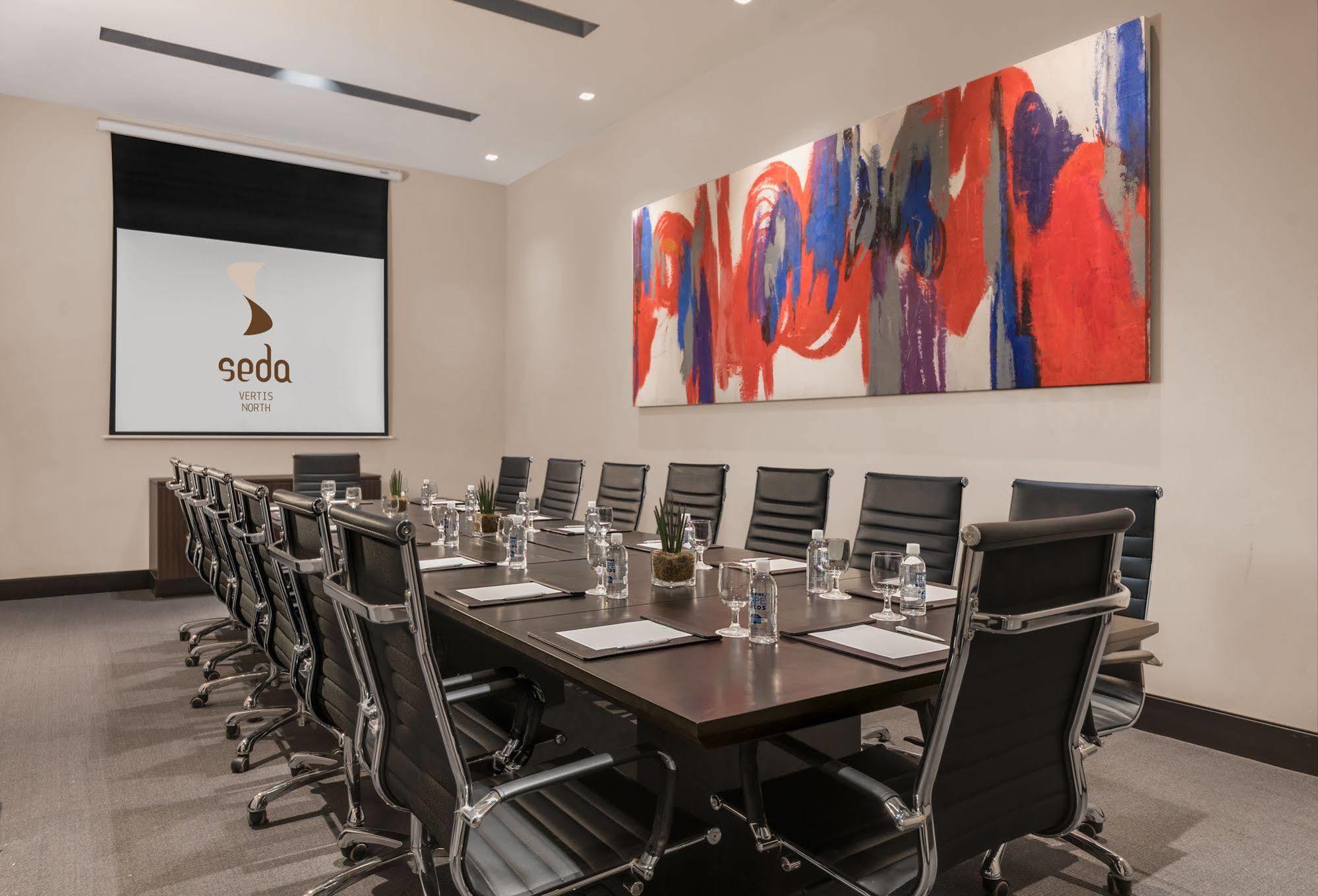 فندق سيدا، فيرتيس نورث كويزون سيتي المظهر الخارجي الصورة Boardroom at Seda Hotel
